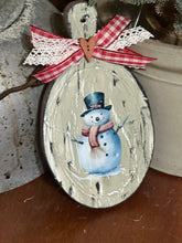 Load image into Gallery viewer, Snowman Wall Hanger
