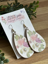 Load image into Gallery viewer, Vintage Rose Teardrops 2
