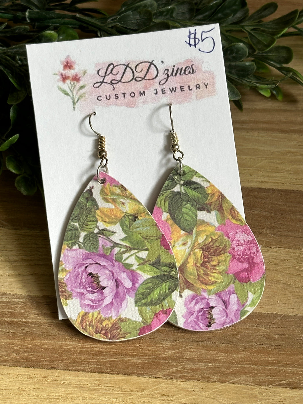 Vintage Rose Teardrops