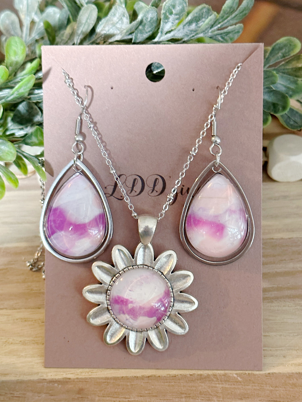 Pink Tie-Dye Flower Set