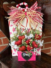 Load image into Gallery viewer, Hearts Hanger
