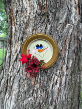 Load image into Gallery viewer, Snowman Face
