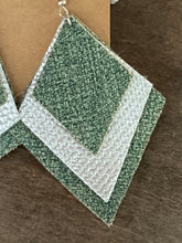 Load image into Gallery viewer, Triple Layer Diamond Green
