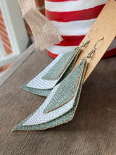 Load image into Gallery viewer, Triple Layer Diamond Green
