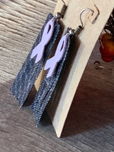 Load image into Gallery viewer, Lavender Ribbons
