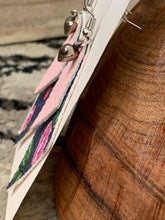 Load image into Gallery viewer, Summer Floral
