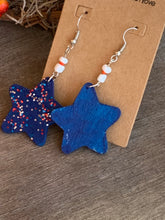 Load image into Gallery viewer, Wood Stars

