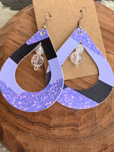 Load image into Gallery viewer, Chevron Teardrops - Purple

