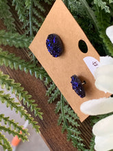 Load image into Gallery viewer, Larger Druzy Style Earring
