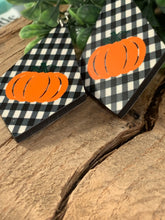 Load image into Gallery viewer, Plaid Pumpkins
