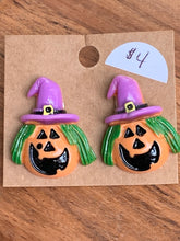 Load image into Gallery viewer, Halloween Witch
